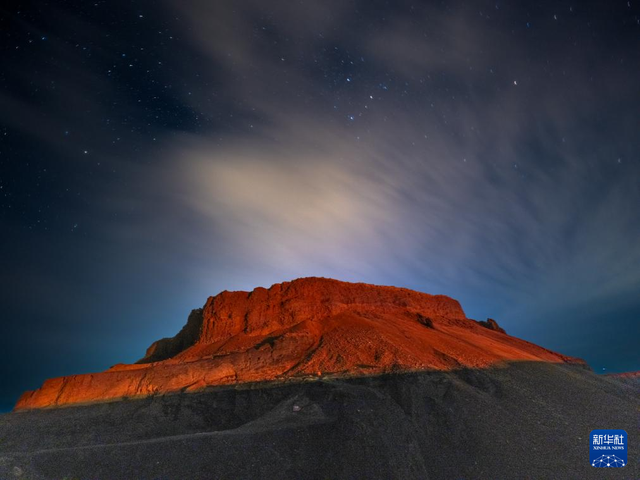 美丽中国｜星空下的草原火山