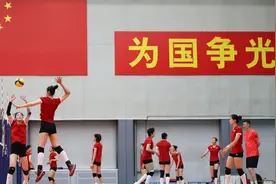世联赛24人名单公布，朱婷缺席，龚翔宇任队长！中国女排刮“青春风暴”图片