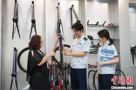 “广东造”体育用品出口走俏图片