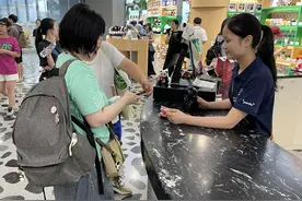 “扫码”买买买 日本旅行商团体验便捷支付图片