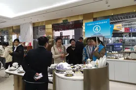 百家旅行社、媒体走进临沂商城图片