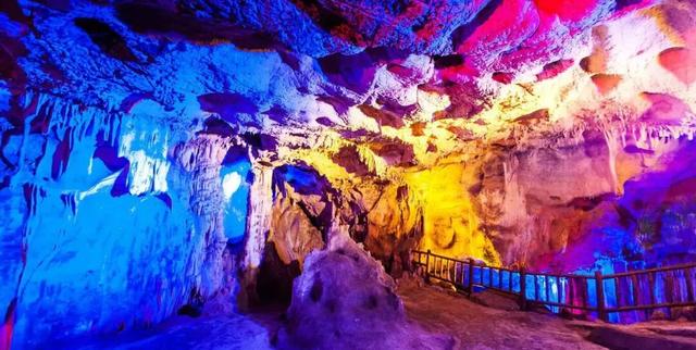 坐动车、游凉山，五大景区门票半价优惠！