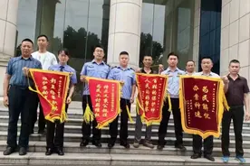 “包工头”归案！68名农民工的工资追回来了图片