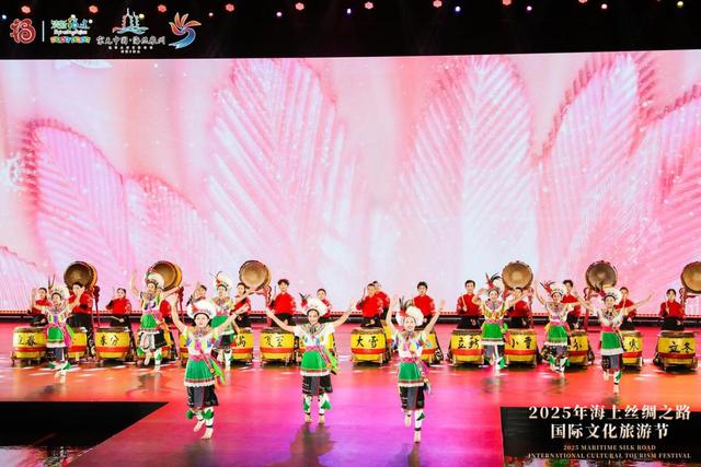 当千年非遗“潮”起来：2025海丝国际文旅节上演“世遗辉映·世界共享”非遗跨界大秀