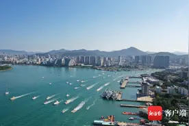 中秋国庆假期，三亚游艇出海游再次火出圈图片