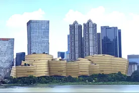 武汉两大商业地标同日“上新”图片