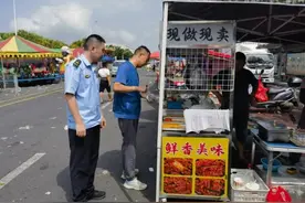 南京高淳：欢欢喜喜逛庙会 市场监管在“监”守图片