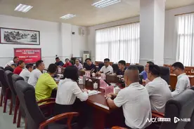 助力“双百行动” 华师-信宜市教育局体育浸润行动计划启动图片
