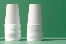 一次性纸杯不能喝热水？真正不建议使用的是这种纸杯！图片