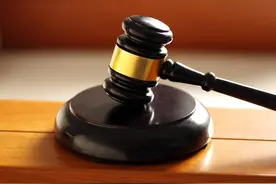 丈夫意外去世，妻子拿到120万元赔偿款只分婆婆3万元赡养费！法官调解结果来了图片