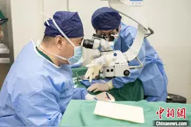 中新健康丨高度近视患者能摆脱眼镜吗？ICL晶体植入术带来福音图片