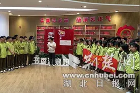 襄阳三中开展“行走的廉政课”户外拓展系列活动图片