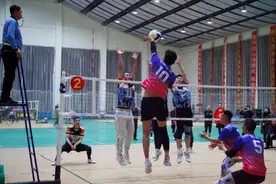 黑龙江省社区运动会气排球巡回赛伊春站比赛收官图片