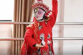 变出新人生！“唐氏”女孩学川剧变脸｜灵感中国Inspiration图片