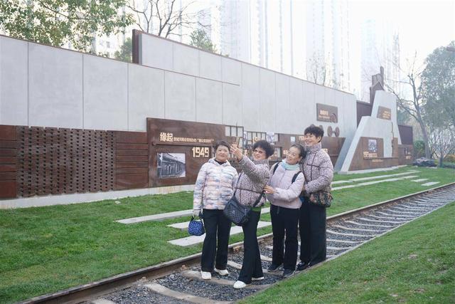 “锈带”蝶变“秀带”！襄阳首条线性工业文化公园开园