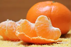 橘皮晒干就是陈皮吗？可以用橘皮泡水喝吗？图片