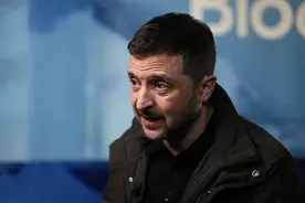 泽连斯基：预计下周举行乌美会谈！知情人称特朗普已准备好有条件敲定乌美矿产协议！普京：乌克兰问题上俄不会向任何人屈服图片