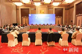 AI让作家焦虑了吗？文学的尊严何在？第七届中国当代文学·扬子江论坛在南京举行图片