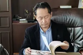 曾凭“马赛克”视频画出嫌疑人！网友：他比《猎罪图鉴》里的画像师沈翊更牛图片