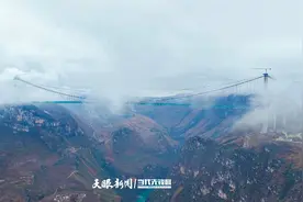 世界级超级工程！花江峡谷大桥见证贵州桥梁“高精尖”｜学习贯彻全国两会精神图片