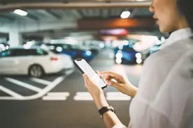 停车费有点“肉疼”建议多修小微和立体停车场图片