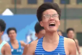学青会：校园组田径比赛激战正酣，山东小将再夺金牌图片