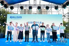 洪湖市乌林镇电商主播达人获评“荆州好货推荐官”图片