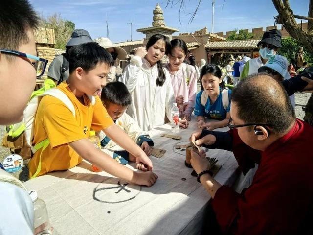 敦煌：“复活”汉代关市 打造沉浸式研学之旅