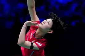 （体育）羽毛球——苏迪曼杯小组赛：日本队对阵马来西亚队图片