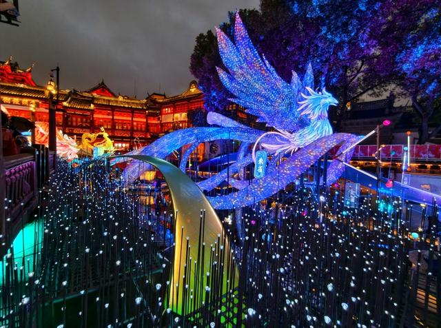 震撼亮灯！豫园灯会36天超长待机演绎魔都古今未来