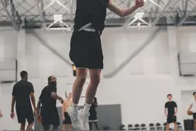 圆梦！恭喜杨瀚森！第16顺位被开拓者选中图片