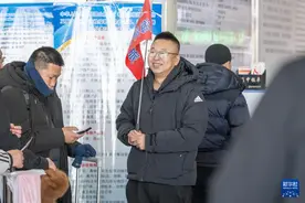 新春走基层丨跨境游回暖 欢声笑语多——黑河水运口岸一线见闻图片