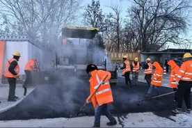 临时渣土路得到提升改善，孩子们的上学路不再坑洼难行图片