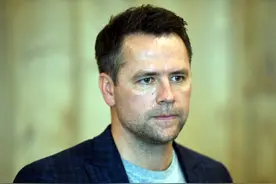 欧文谈索斯盖特用人：用了14个球员，但最有才华的还在替补席上图片