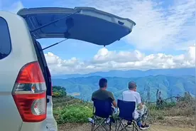 借钱买车带患癌老友旅行后续丨第51天他们返程了：“条件允许的话，还会陪他去旅行”图片
