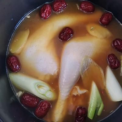 老鸡花胶汤怎么做好吃 2025年老鸡花胶汤怎么做好吃窍门