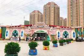 武汉团结大道有座“童话镇”：宝爸宝妈周末遛娃新选择图片