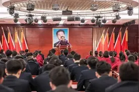 文峰负责人回应：跳迪斯科为“提神醒脑”，“彩虹文”非授意发布，心里很窝囊图片