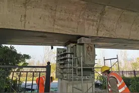 为“一条腿”的高架桥动“手术”！南通19个独柱墩月底完成加固改造图片