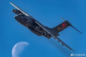 一组大图看超大的运-20图片