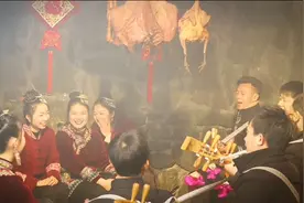 通道：大年初三“行歌坐月”听听侗族阿哥阿妹的浪漫天籁图片