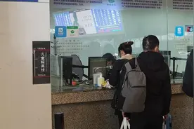 儿童火车票拟打破“身高论票价”，家长：盼推广到景区和自助餐厅图片