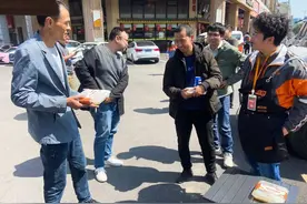 “货车食堂”现身高桥大市场，为货运司机免费提供午餐图片