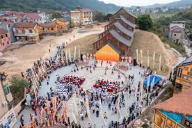 曾被遗忘三十年，如今变成网红村：重建碗窑村图片