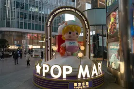 泡泡玛特去年净利10亿，王宁称希望未来海外收入占比50%图片