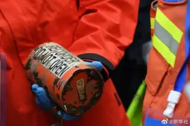 对话资深机长：黑匣子的调查过程为什么难？图片