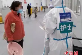 在上海的她和父母相互“说谎”，却在方舱“露馅”了图片