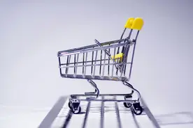 美国零售巨头扎堆清库存，跨境卖家大促不再疯狂图片