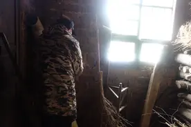 住在“命案现场”：一个父亲的孤独图片