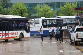 日照中考今天开考！作文题目出炉！看老师们的点评图片